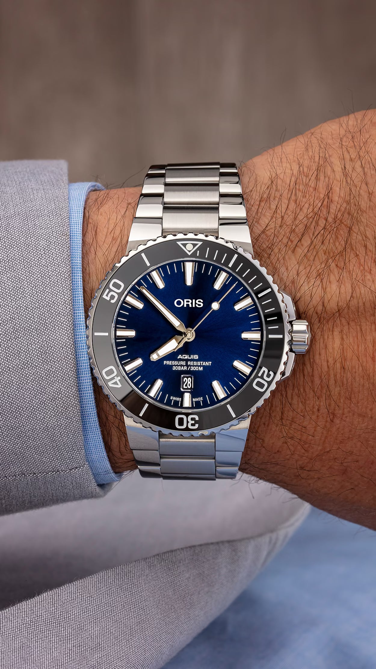 ORIS Aquis Date 43.5MM Diver Watch - 01 733 7730 4135-0782405PEB