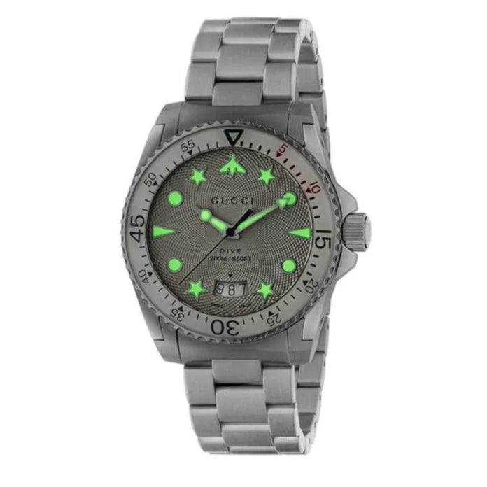 Gucci Dive Quartz White Dial Silver Steel Strap Watch - YA136336