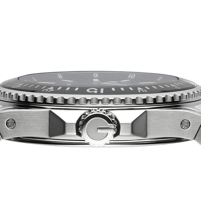 Gucci Dive Quartz Black Dial Silver Steel Strap Watch - YA136301B